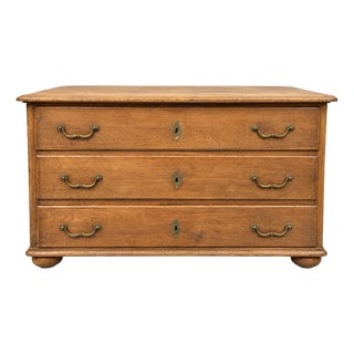 Antique Chest of Drawers in Oak, 1700s For Sale