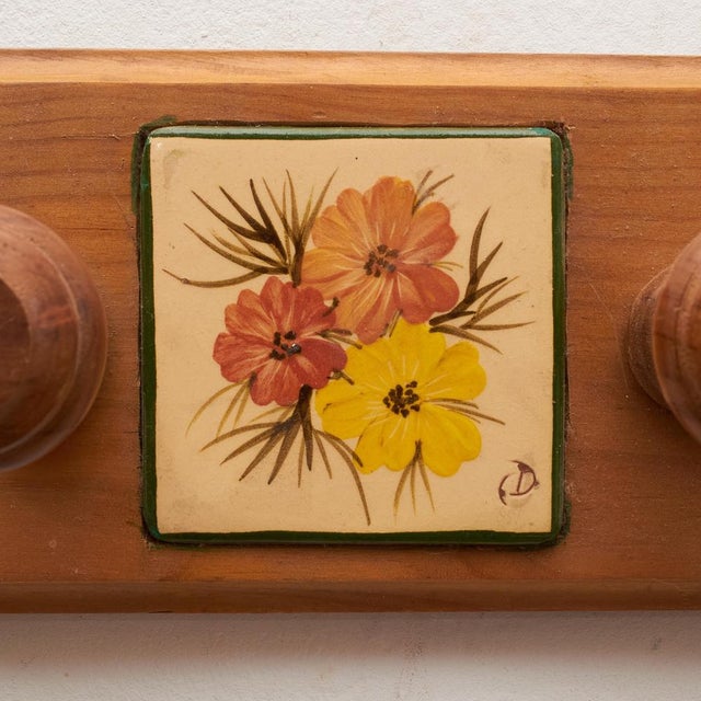 Gold Vintage Hand-Painted Ceramic and Wood Coat Rack by Diaz Costa, 1960s For Sale - Image 8 of 10