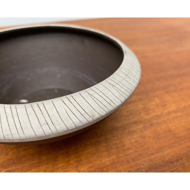 Mid-Century German Pottery Minimalist Bowl, 1960s For Sale - Image 4 of 15
