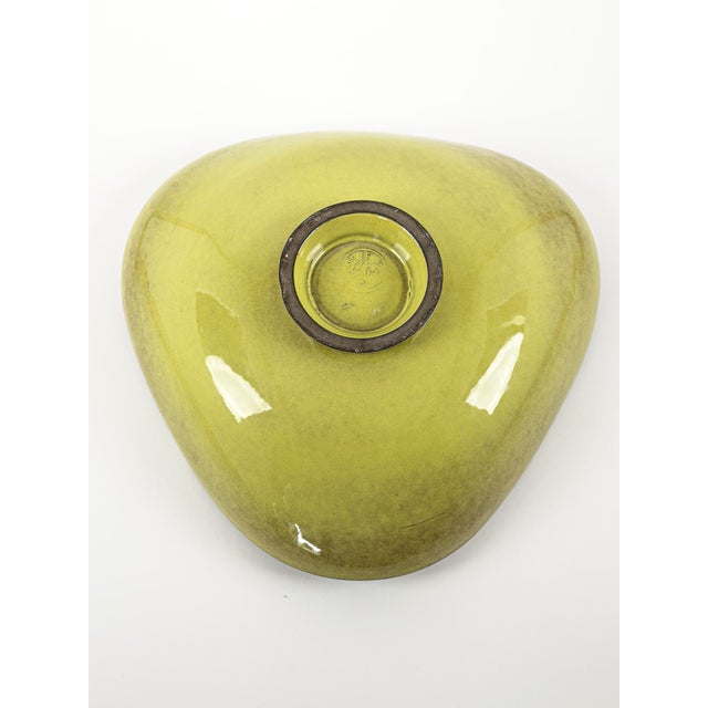 Sunflower Ceramic Bowl by Mari Simmulson for Upsala-Ekeby, Sweden, 1960s For Sale - Image 4 of 7