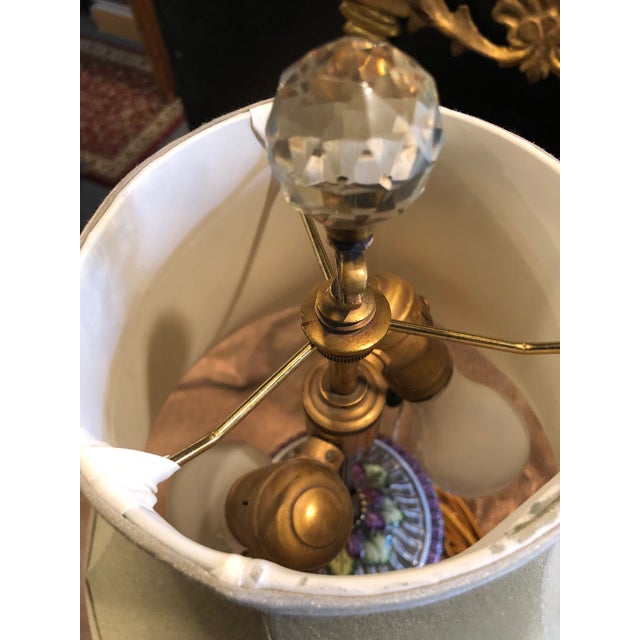 Vintage Italian Porcelain Figural Hand Painted Gilt Table Lamp With Shade For Sale In Minneapolis - Image 6 of 13