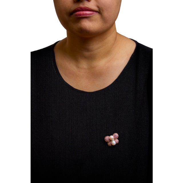 18K Yellow and White Gold 9MM South Sea Pearl and Pink Sapphire Butterfly Pin Brooch with Diamond Accent (F-G Color, VS1-VS2 Clarity) For Sale - Image 4 of 5