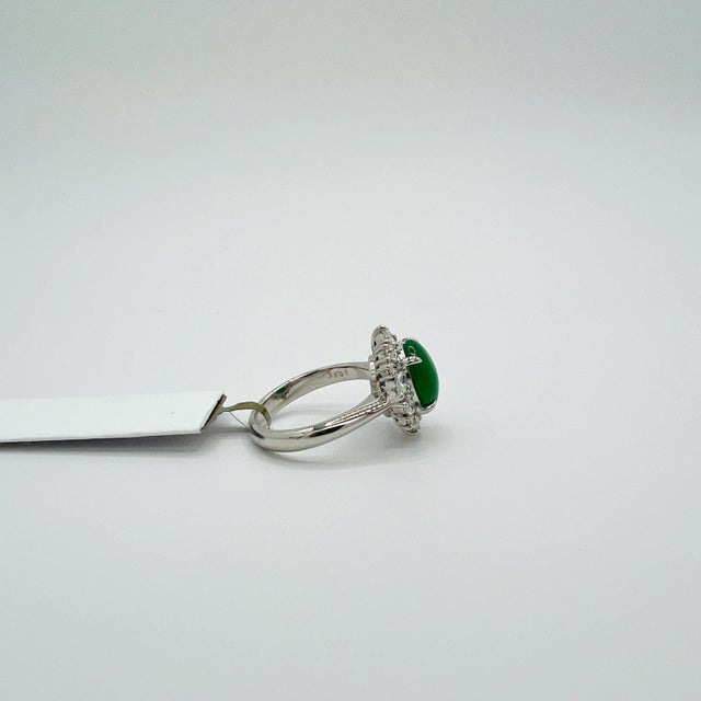 Green Jade Oval Cabochon and Diamond Ring in Platinum, Size 6.5 For Sale - Image 4 of 7