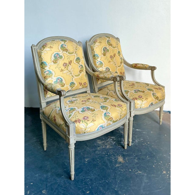 Vintage French Regency Fauteuils With Embroidered Jacquard Uoholdtery - A Pair For Sale - Image 10 of 12