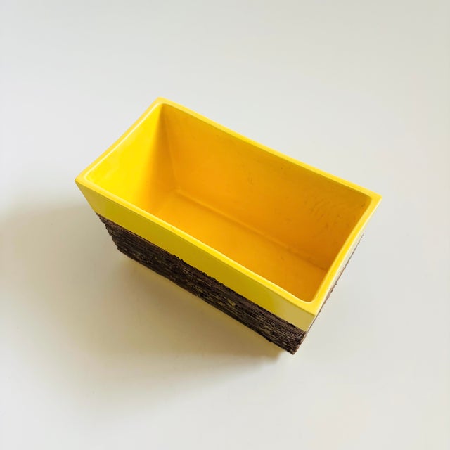 Mid-Century Modern Mid Century Yellow Ceramic Planter by Bishop Ceramics of California For Sale - Image 3 of 10