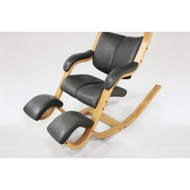 Vintage Gravity Balans Lounge Chair by Peter Opsvik for Varier, 1980s For Sale - Image 4 of 6