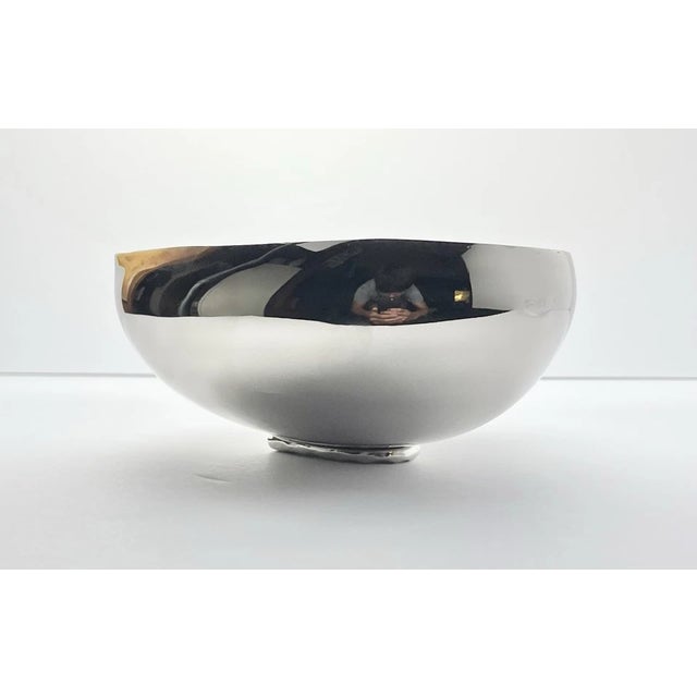 Michael Aram Michael Aram Silver & Gold Tone Heart Dish Bowl For Sale - Image 4 of 6