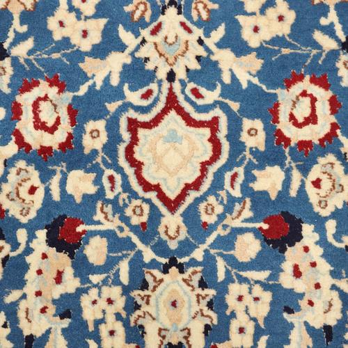 Middle Eastern Nain Rug in Wool For Sale - Image 5 of 10