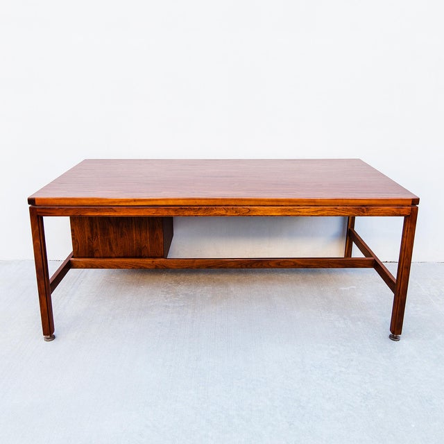Jens Risom Attributed Walnut & Rosewood Executive Desk, 1960s Mid Century Modern For Sale - Image 14 of 14