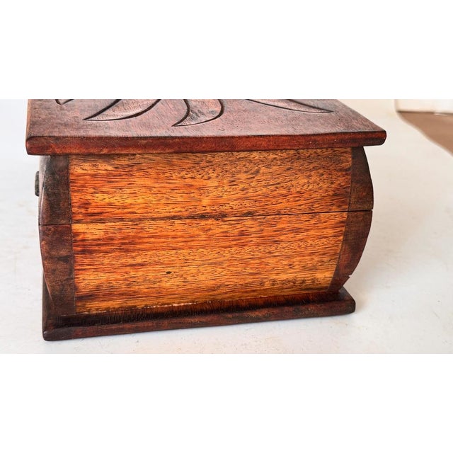 French Wooden Box with Geometric Floral Ceramic Inlay, 1950s For Sale - Image 11 of 15