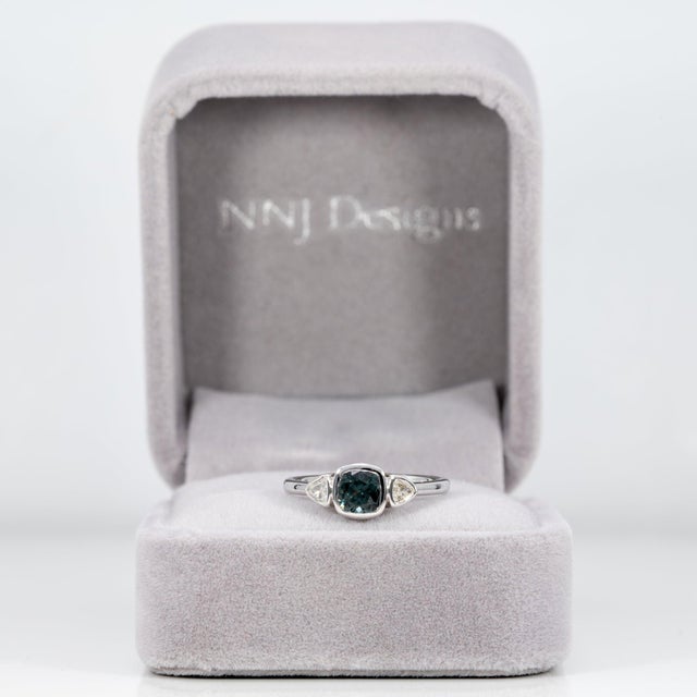 Modern Blue Spinel Ring With Earth-Mined Diamond Accents in Solid 14k Gold, Cushion 5mm, Size 6.75 For Sale - Image 3 of 9