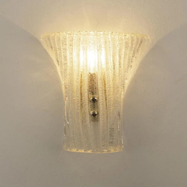 Mid-Century Modern Ribbed Clear Murano Glass Wall-Mounted Lamps, 1960s, Set of 2 For Sale - Image 3 of 11