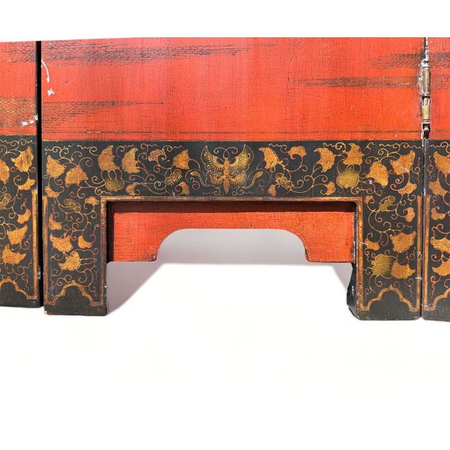 Chinoiserie Red & Gold Painted Lacquer 4 Panel Screen With Black & Gold Border For Sale - Image 10 of 15