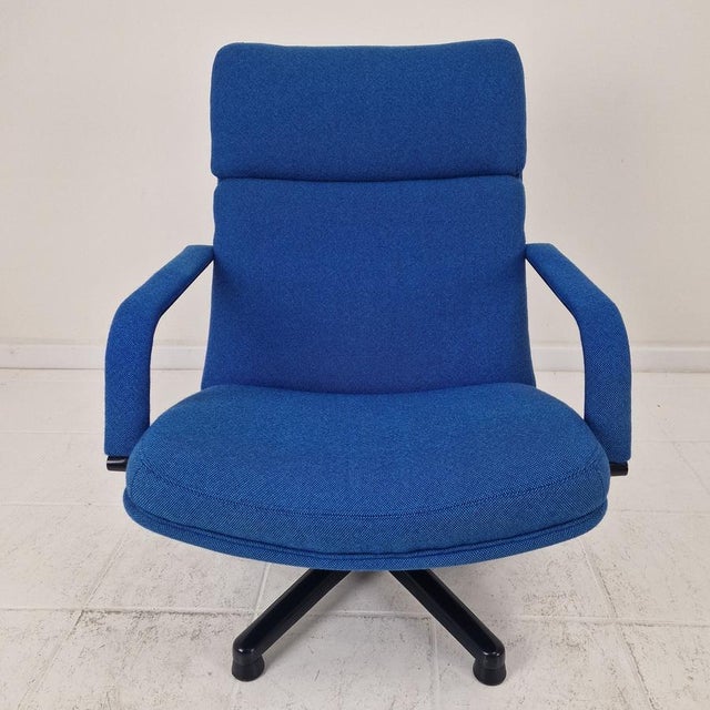 2000 - 2009 F141 Lounge Chair by Geoffrey Harcourt for Artifort, 1972 For Sale - Image 5 of 11