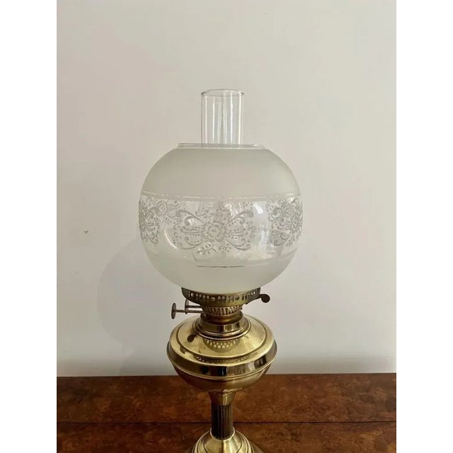 1900 - 1909 Antique Edwardian Oil Lamp in Brass and Glass, 1900 For Sale - Image 5 of 6