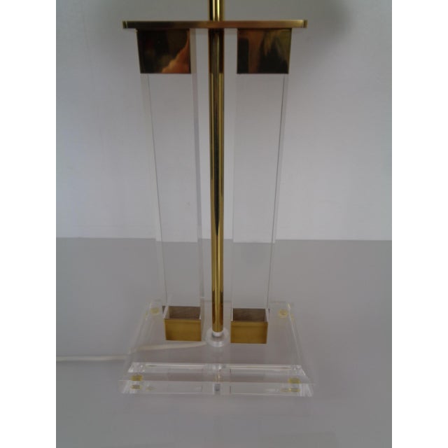 Hollywood Regency Acrylic Glass & Brass Table Lamp, Italy, 1970s For Sale - Image 9 of 16