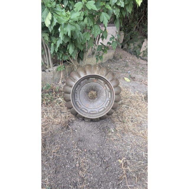 Medici Vase with Gadroons in Cast Iron by Alfred Corneau in Charleville, 1870 For Sale - Image 10 of 12