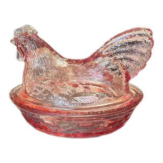 1980s Longaberger Pink Glass Hen on Nest, Manufactured by the l.e. Smith Glass Company For Sale