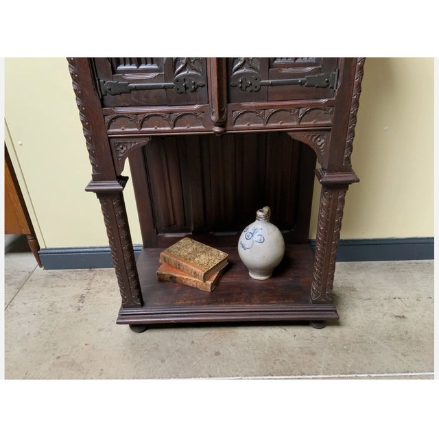 Age: circa 1880 Wood type: solid oak Condition: very good, meticulously maintained, and ready-to-use original condition...