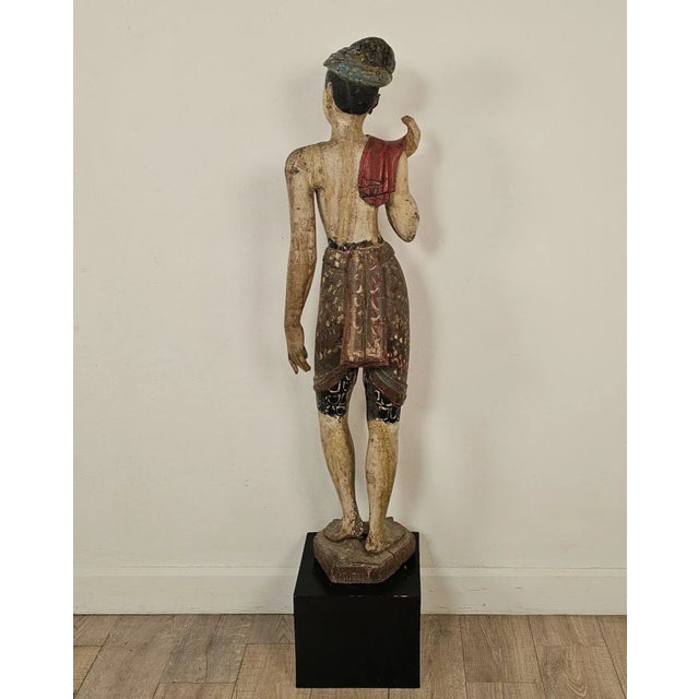 19th Century Southeast Asian Tall Painted & Carved Wood Figure of a Man For Sale - Image 4 of 9