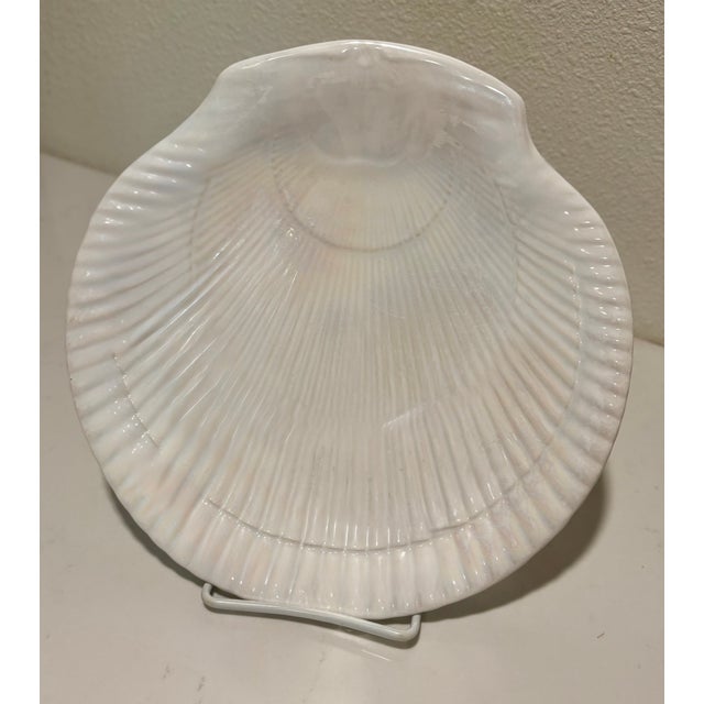 Hollywood Regency Vintage Nautilus Lustre Shell-Shaped Pearlescent Decorative Plate For Sale - Image 3 of 7