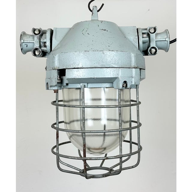 1970s Industrial Grey Bunker Ceiling Light with Iron Cage from Elektrosvit, 1970s For Sale - Image 5 of 18