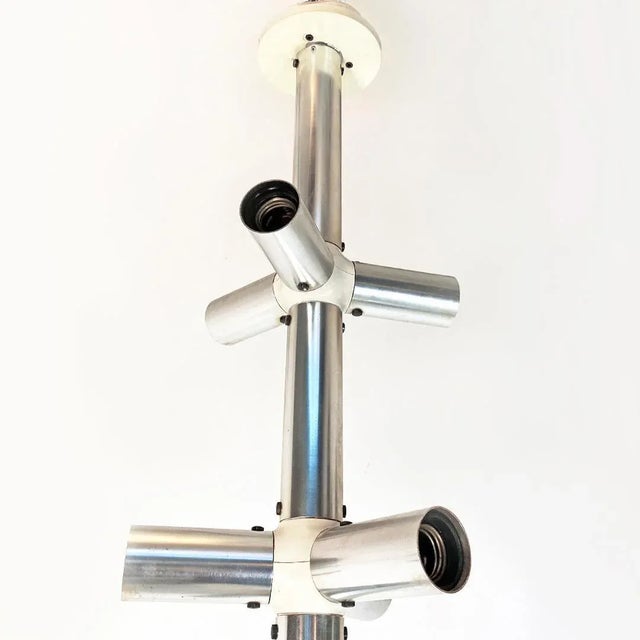 White Large Italian Modern Satin Steel and Plastic Vertical Chandelier with 28 Lights, 1970s For Sale - Image 8 of 14