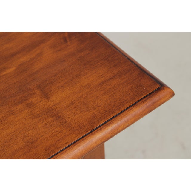 Brown Eldred Wheeler Tiger Maple Lowboy Dressing Table For Sale - Image 8 of 18