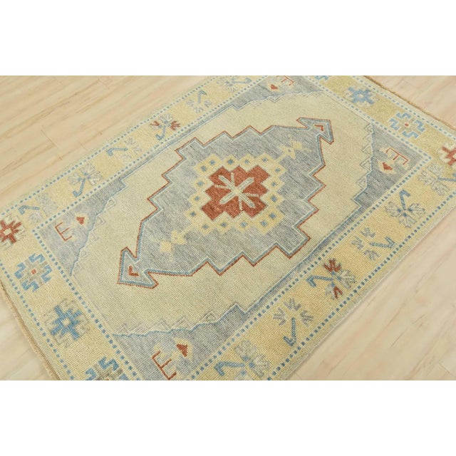 Anatolia 4’2” X 6’2” Ivory Wool Tribal Hand-Knotted Oriental Rug | Chairish