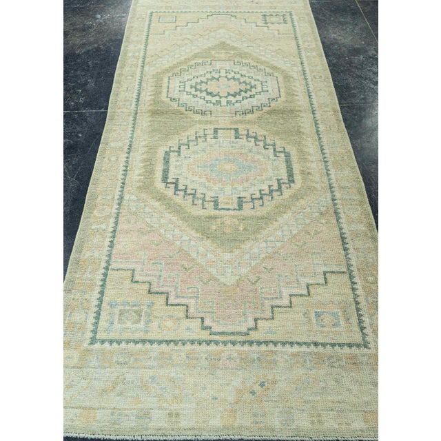 Turkish Oushak Rug 3'1" x 7'7" #19276 For Sale In Houston - Image 6 of 8