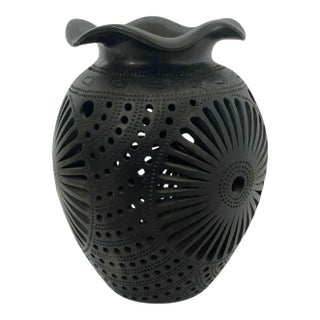 Oaxacan 9” Art Pottery Barro Negro Vase Mexico Hand Carved Black Clay Round For Sale