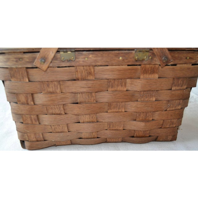 Mid 20th Century Woven Wood Picnic Basket - For Sale - Image 13 of 16