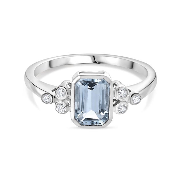 Metal Contemporary Style 14k Gold Aquamarine Diamond Ring Size 5 For Sale - Image 7 of 12