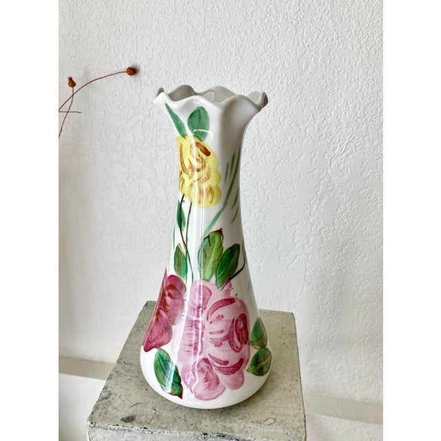 Circa 1930 Blue Ridge Southern Potteries Delphine Shape Ruffled Vase, Carol’s Roses Pattern #3090 For Sale - Image 12 of 13