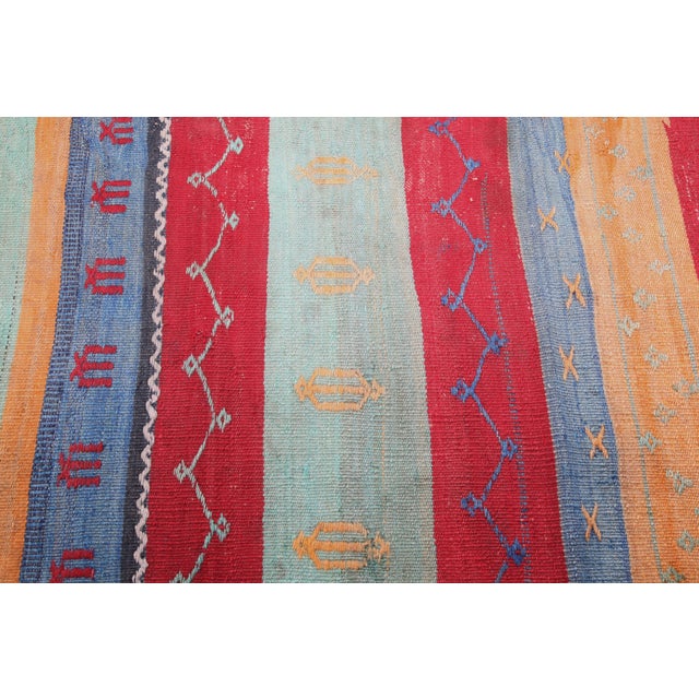 1950s Vintage Turkish Kilim Rug -5' 11'' X 8' 2'' For Sale - Image 9 of 11