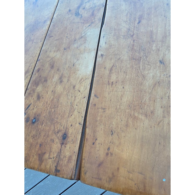 American Early 19th Century Fruitwood Drop Leaf Table For Sale - Image 3 of 16