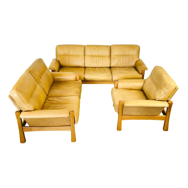 Scandinavian Living Room Set in Leather and Oak in the style of Pierre Chapo, 1960s, Set of 3 For Sale