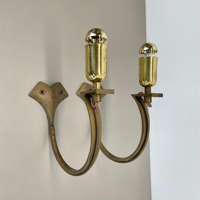 1970s Large Brutalist Bronze Brass Wall Sconces, Italy, 1970s, Set of 2 For Sale - Image 5 of 16
