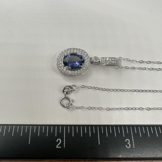 Early 21st Century Tanzanite & Diamond Necklace in 14kt White Gold – 1.50ctw, 18in, New For Sale - Image 5 of 5