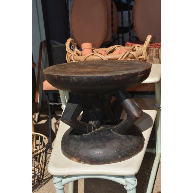 1960s Vintage Black Wooden Round Tonga African Stool With Diamond Shape Cut Outs / Handle For Sale - Image 4 of 15