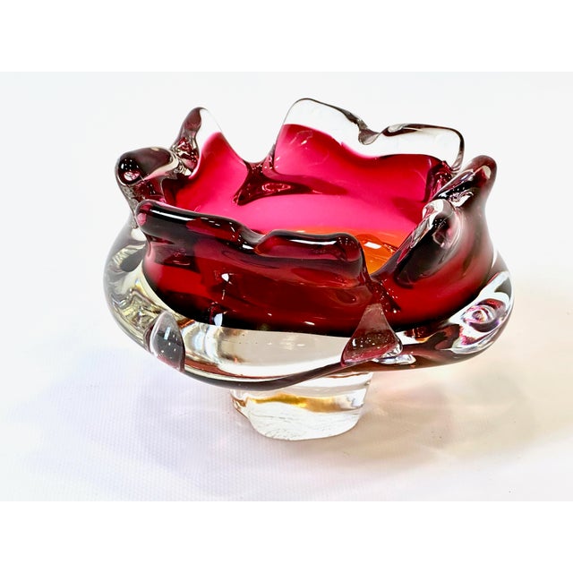 Boho Chic Art Glass Ashtray attributed to Josef Hospodka for Chribska Sklarna, 1960s For Sale - Image 3 of 7