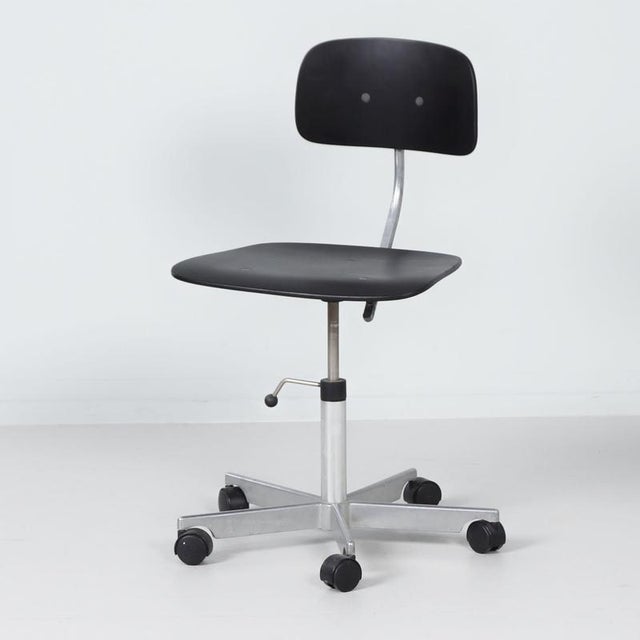 1970s Kevi Office Chairs by Jørgen Rasmussen for Kevi A·S, 1970s, Set of 4 For Sale - Image 5 of 12