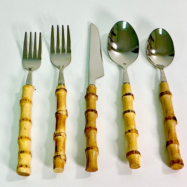Late 20th Century Chinoiserie Coastal Bamboo 18/8 Stainless Flatware Service for 10 - 50 Pieces For Sale - Image 13 of 13