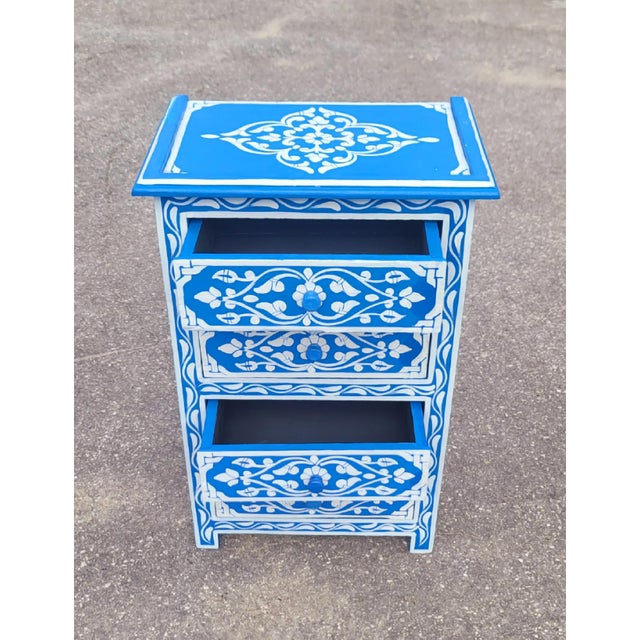 Hand‑Painted Moroccan Nightstand / Blue and White Zoua9 Woodwork For Sale - Image 4 of 7