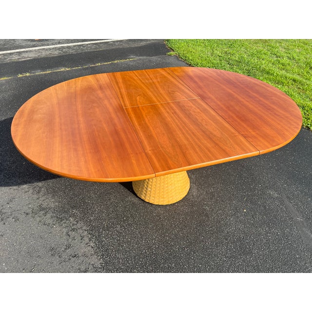 1980s Vintage Italian Modern Dining Table on Rattan Base With Leaf by Pierantonio Bonacina For Sale - Image 12 of 12