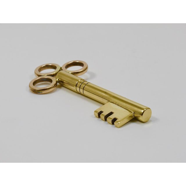 Large Brass Key Corkscrew Bottle Opener Paperweight attributed to Carl Auböck, Austria, 1950s For Sale - Image 14 of 18