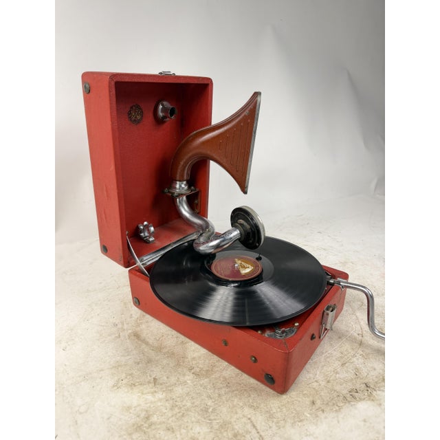 Vintage Portable Hand-Crank Gramophone, 1930s For Sale - Image 15 of 18