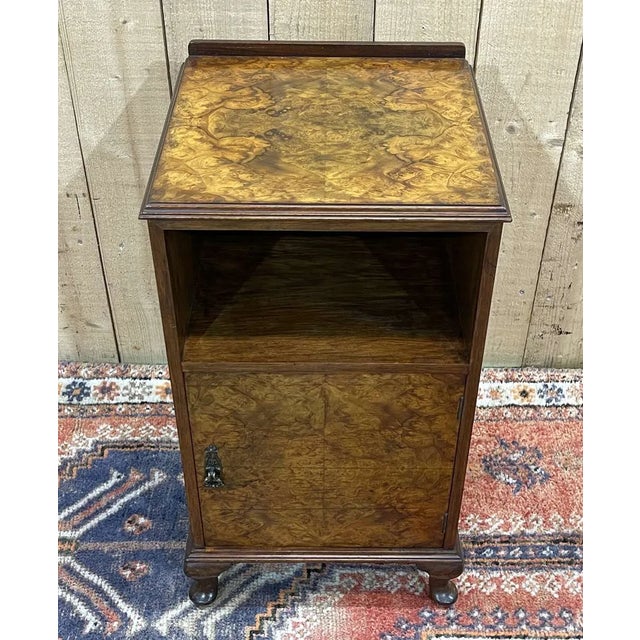 Brown English Bedside Table in Walnut Burl, 1930s For Sale - Image 8 of 11