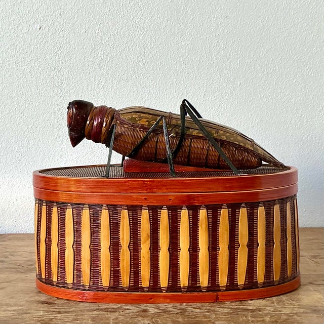 Vintage Shanghai Handicrafts Weave Bug Box For Sale - Image 10 of 11
