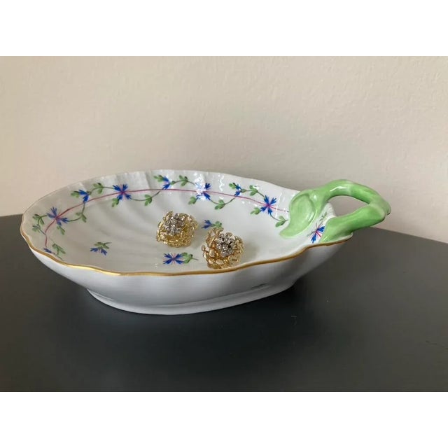 Mid 20th Century Herend Porcelain Jewelry Dish With Handpainted Shell Design For Sale - Image 18 of 18